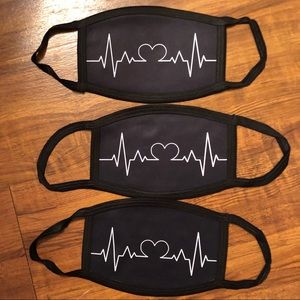 3 NWT BLACK HEARTBEAT MASKS ♥️♥️♥️ BUY ONE FOR YOURSELF & HAVE 2 TO SHARE 🥰👍👍